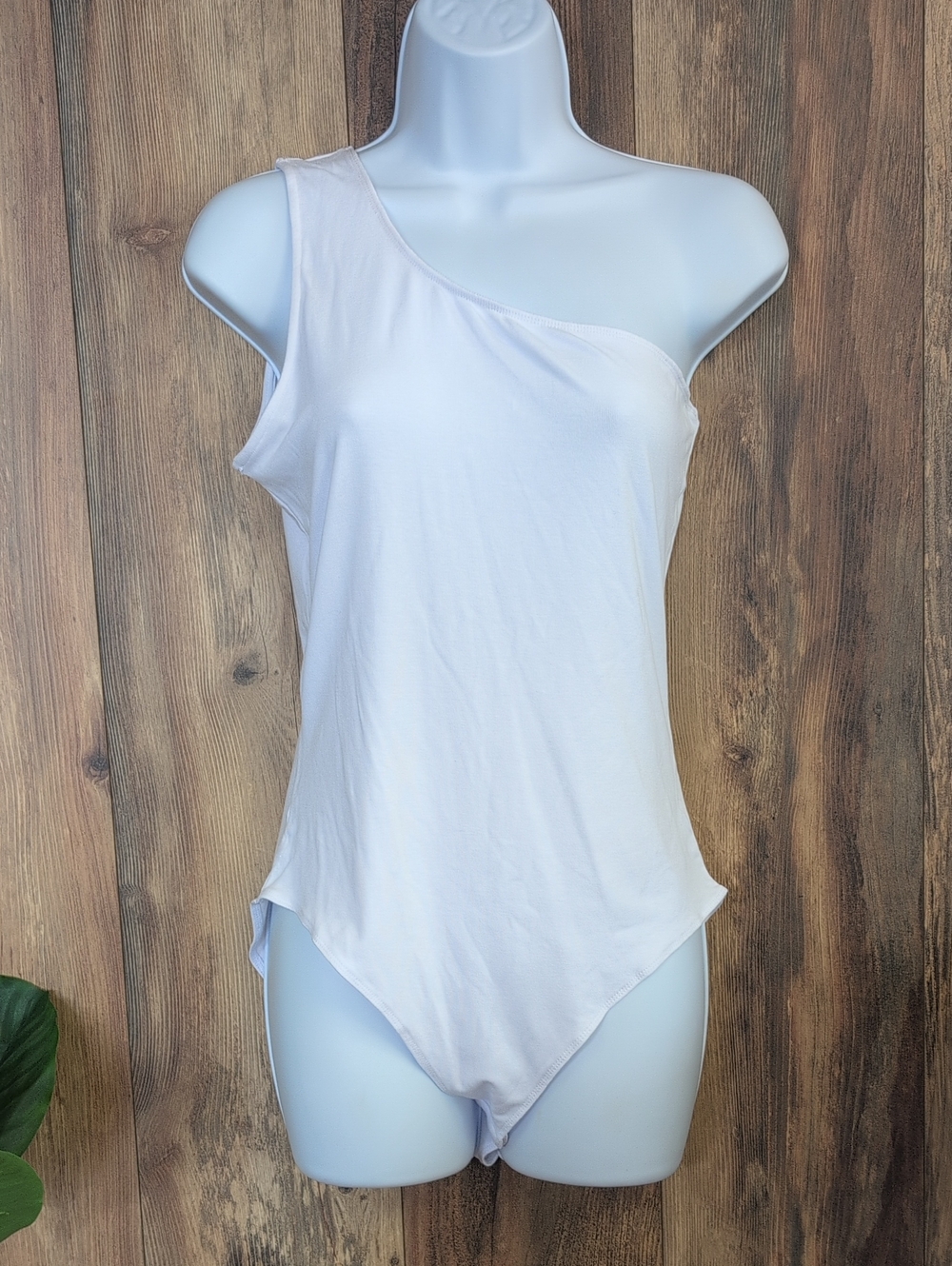 Asymmetric One-Shoulder White Fitted Bodysuit XL    W360